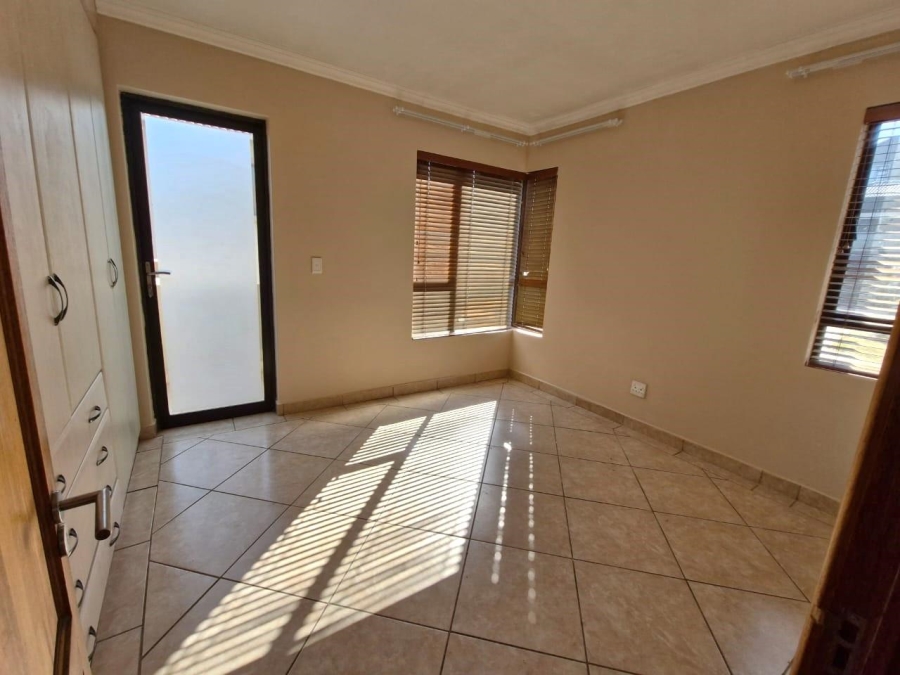 2 Bedroom Property for Sale in Xanadu Eco Park North West